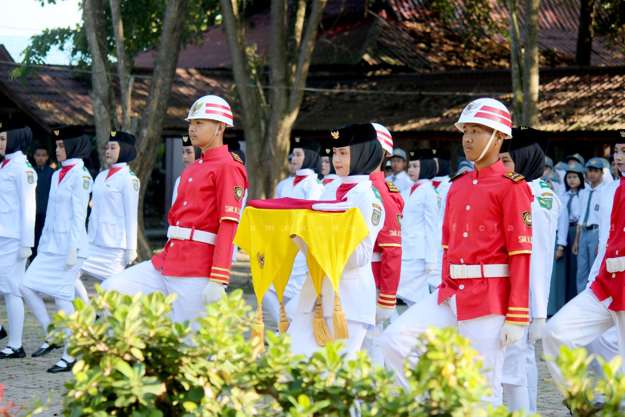 Pengeibaran bendera 05